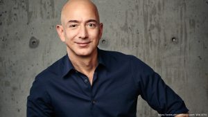 ג'ף בזוס, מייסד אמזון, שאסר על שימוש במצגות פאוורפוינט בישיבות ההנהלה של החברה